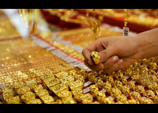 Middle East War Bolsters Gold Prices