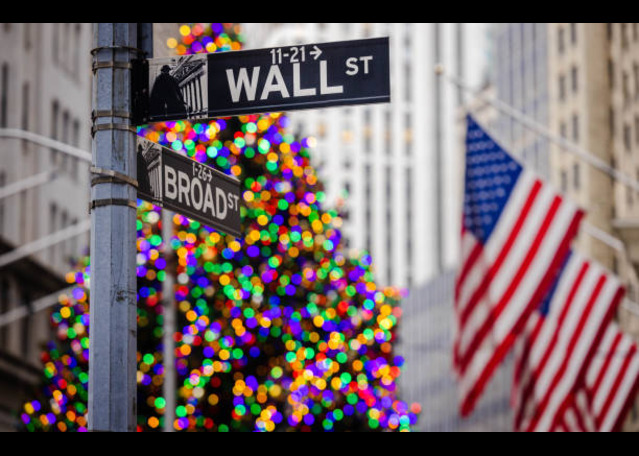 Wall Street Rebounds Ahead of Christmas Holiday