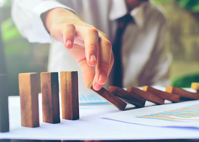 EUR/USD Unchanged Amid Mixed News and Lingering Risks