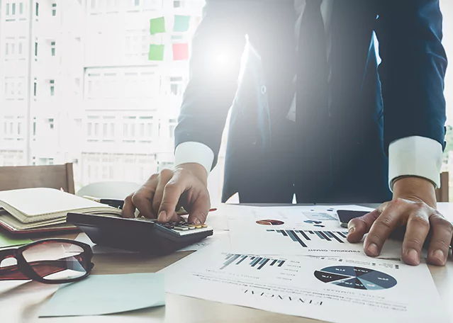 Oil Prices Move In Tight Range After Recent Gains