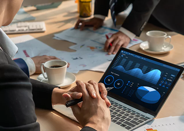 European Benchmarks Trade On A Mixed Note